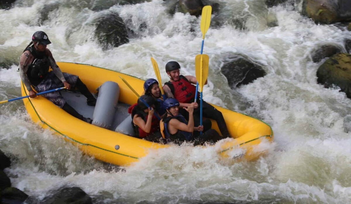 Rafting Chili River Half Day Trip